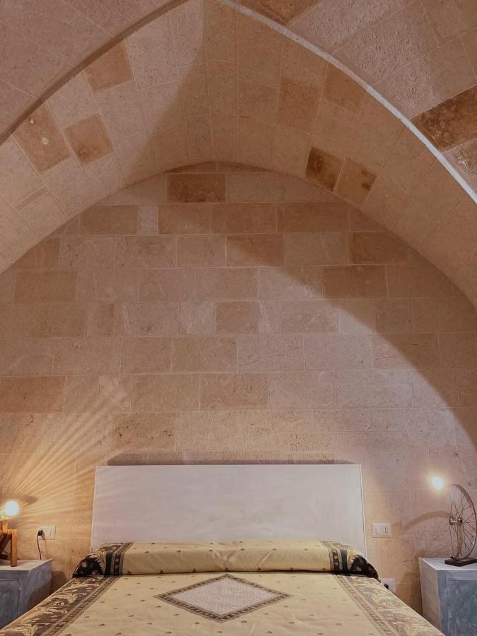 Villa La Dimora Della Dea Estia à Oria  Extérieur photo